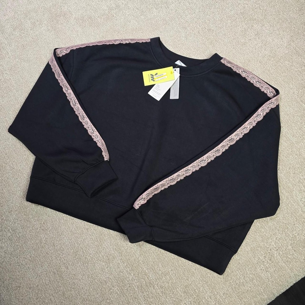 All In Motion black crewneck sweatshirt